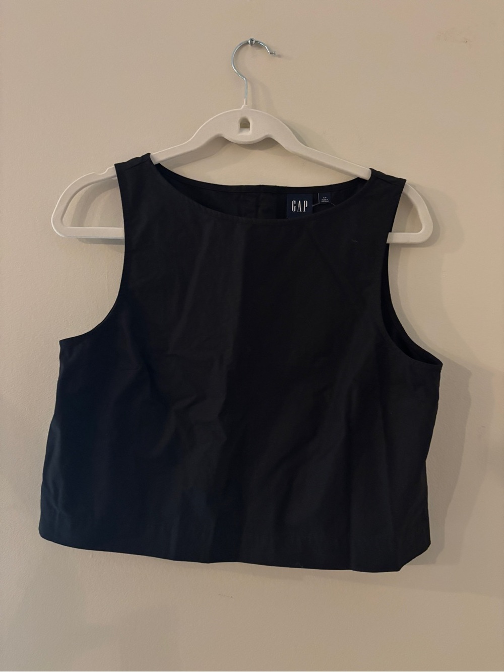 GAP Black Sleeveless Poplin Crop Top